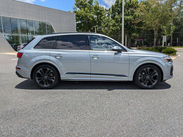 new 2025 Audi Q7 car, priced at $77,305