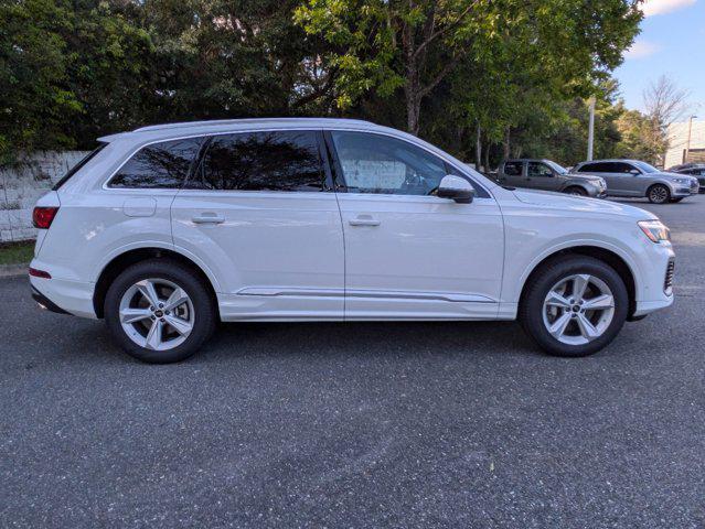 new 2025 Audi Q7 car, priced at $69,455