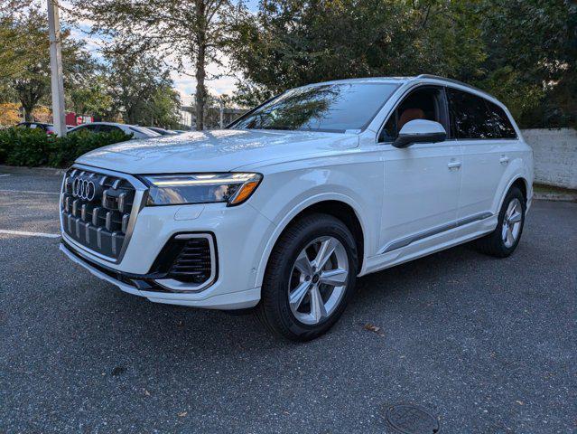 new 2025 Audi Q7 car, priced at $69,455