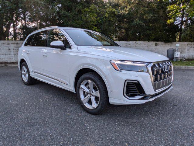 new 2025 Audi Q7 car, priced at $69,455