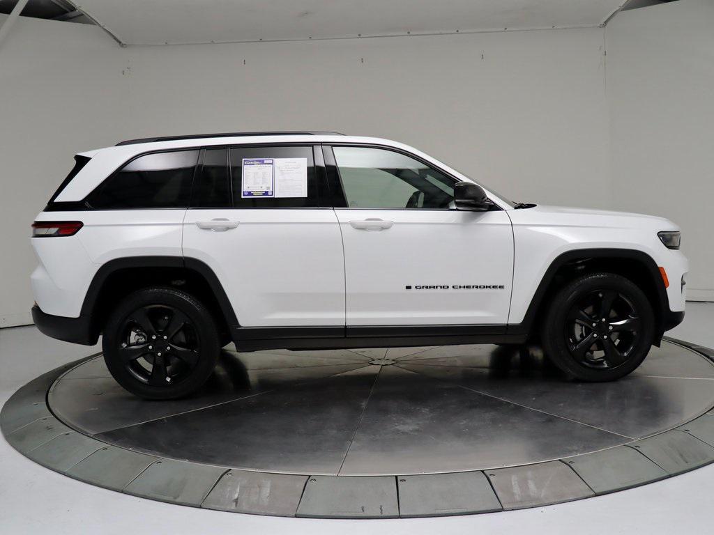 used 2022 Jeep Grand Cherokee car, priced at $28,824