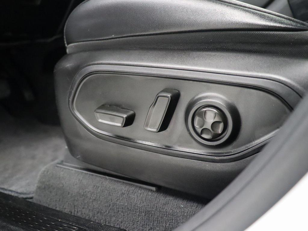 used 2022 Jeep Grand Cherokee car, priced at $28,824