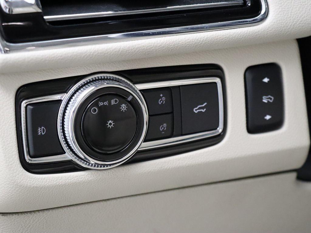 used 2021 Lincoln Navigator car, priced at $40,866