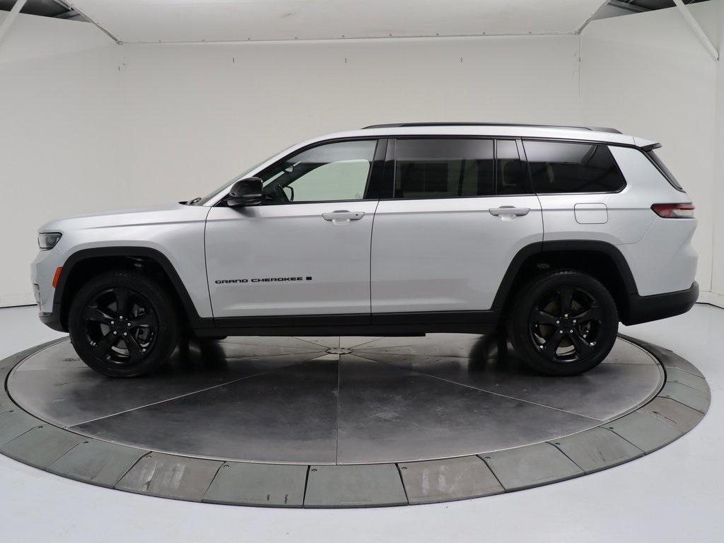 used 2022 Jeep Grand Cherokee L car, priced at $28,998