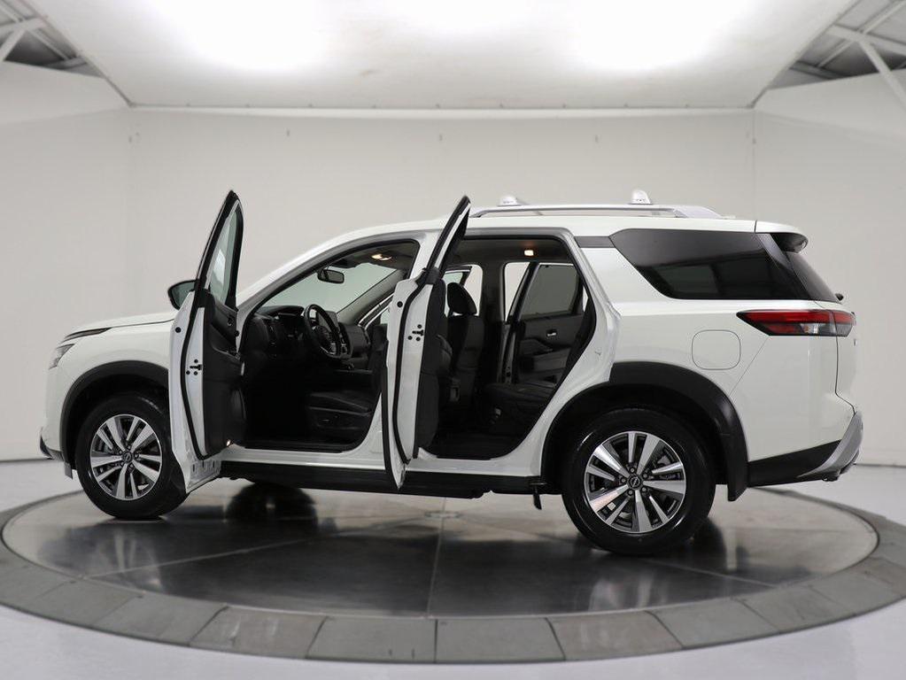 used 2022 Nissan Pathfinder car, priced at $26,998