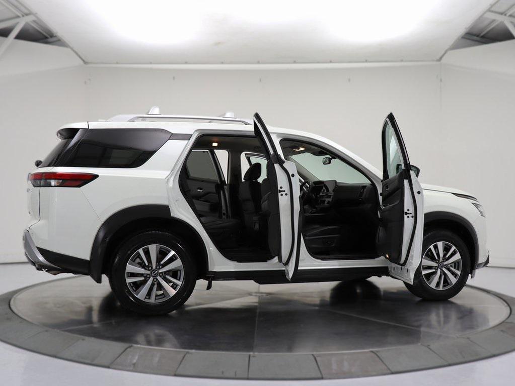 used 2022 Nissan Pathfinder car, priced at $26,998