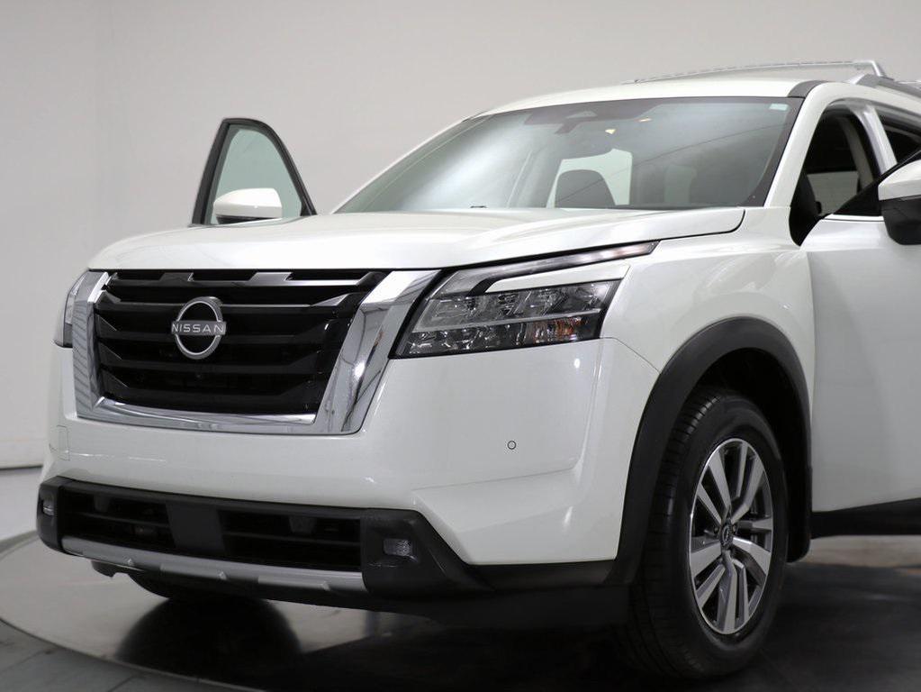 used 2022 Nissan Pathfinder car, priced at $26,998