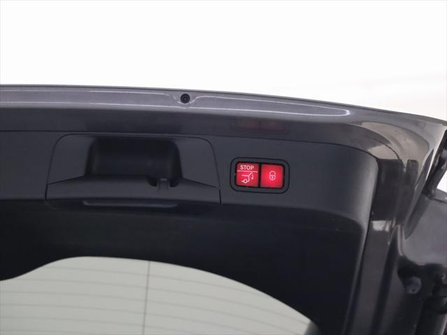 used 2020 Mercedes-Benz GLB 250 car, priced at $23,951