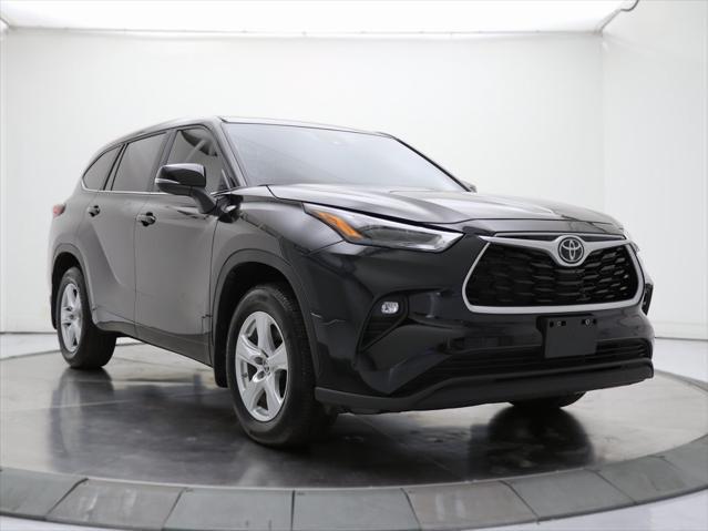 used 2023 Toyota Highlander car, priced at $33,815