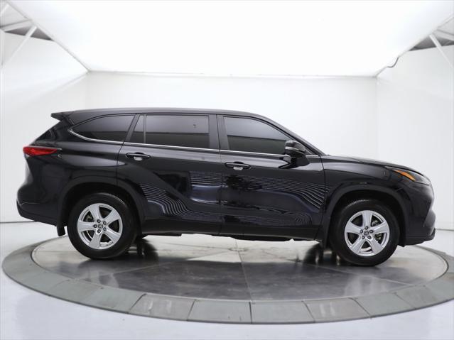 used 2023 Toyota Highlander car, priced at $33,815