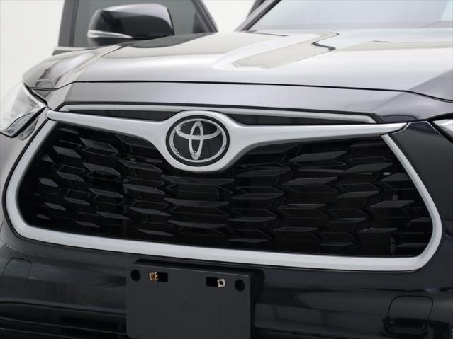used 2023 Toyota Highlander car, priced at $33,815