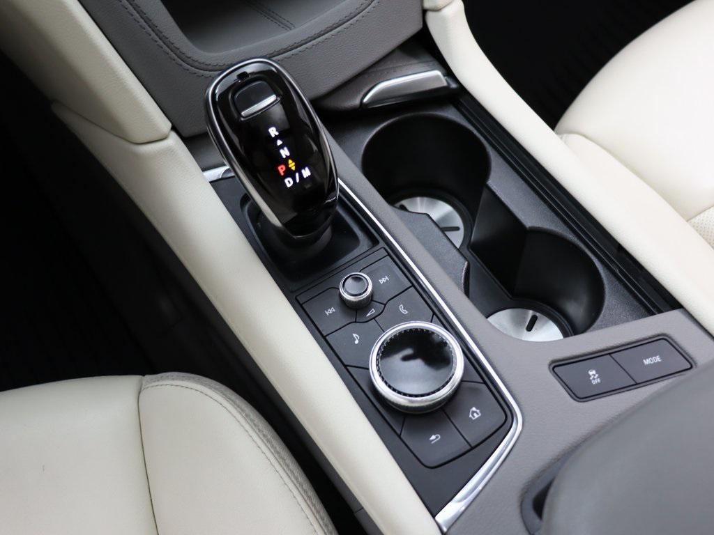 used 2022 Cadillac XT6 car, priced at $35,921