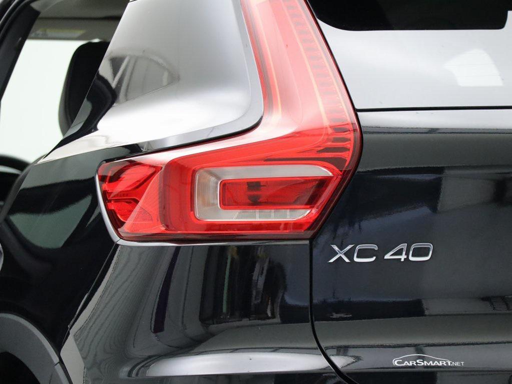 used 2021 Volvo XC40 car, priced at $22,967