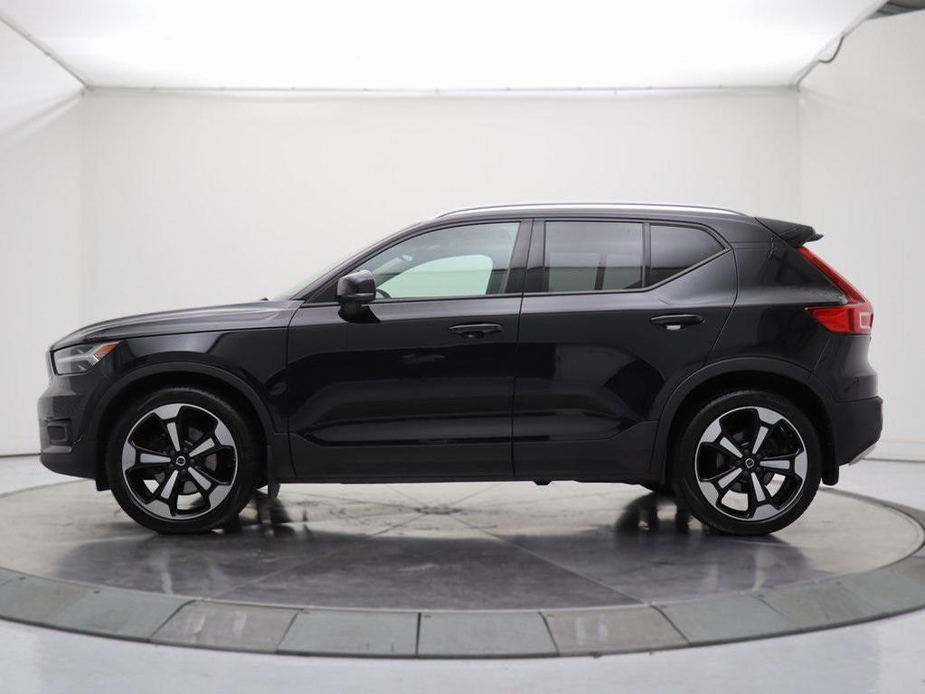 used 2021 Volvo XC40 car, priced at $22,967