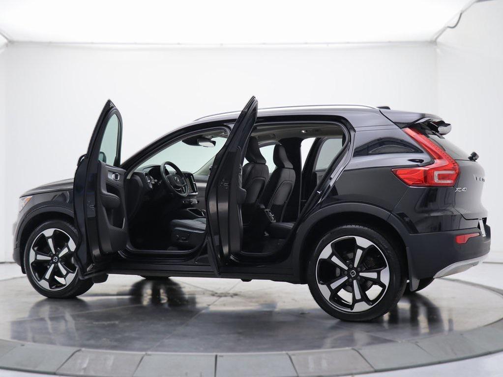 used 2021 Volvo XC40 car, priced at $22,967