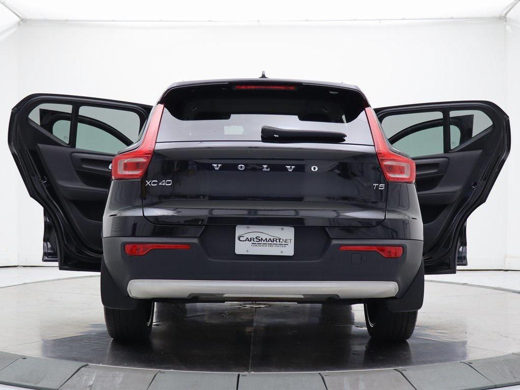 used 2021 Volvo XC40 car, priced at $22,967