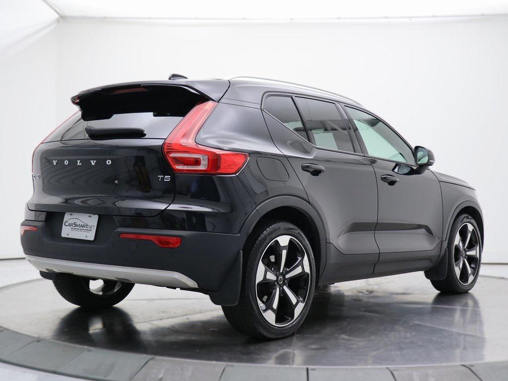 used 2021 Volvo XC40 car, priced at $22,967