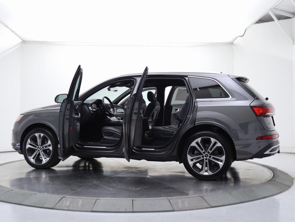 used 2021 Audi Q7 car, priced at $32,419