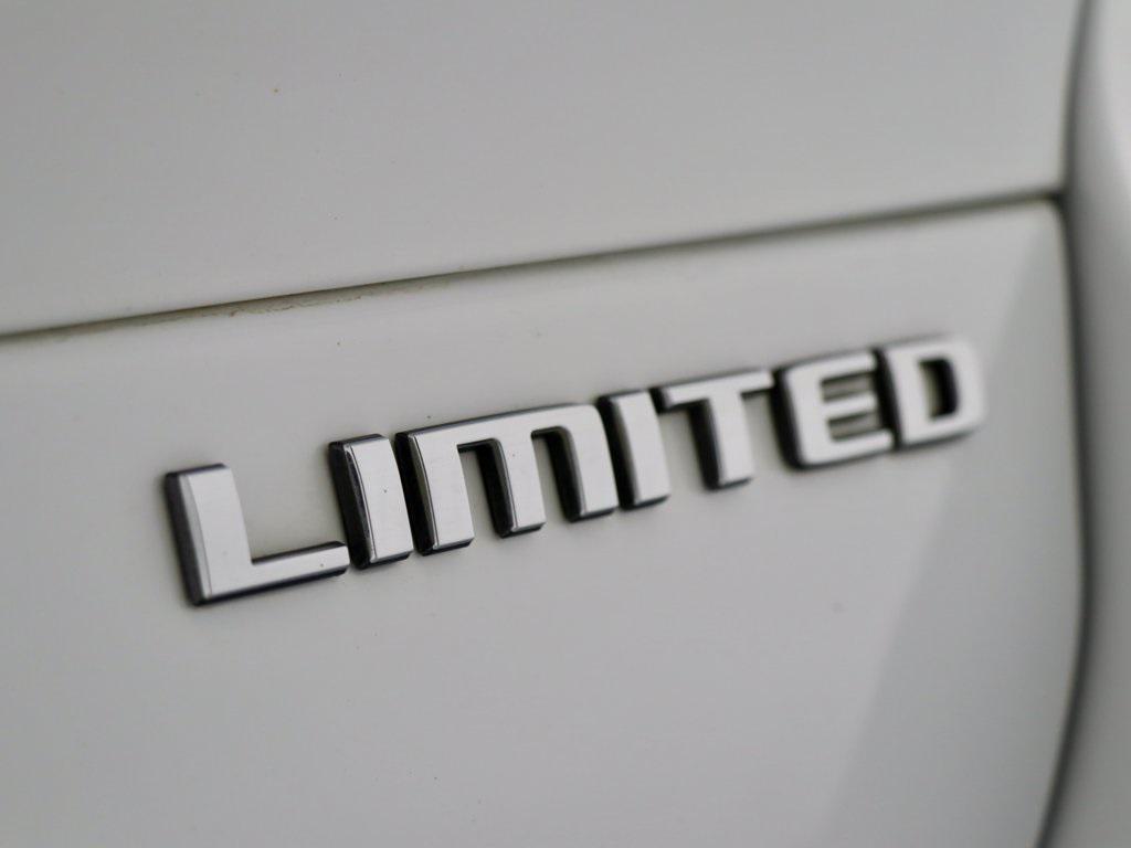 used 2023 Jeep Grand Cherokee L car, priced at $29,512