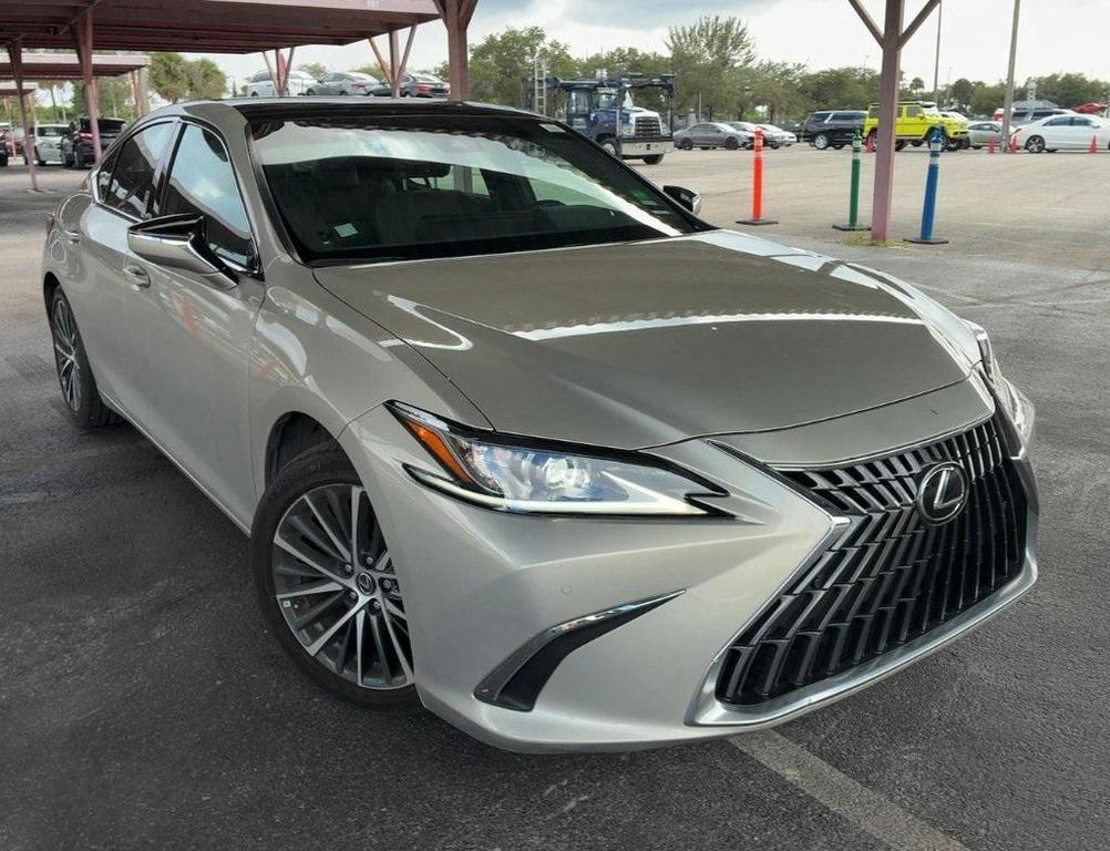 used 2022 Lexus ES 350 car, priced at $34,554