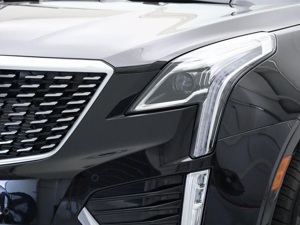 used 2020 Cadillac XT5 car, priced at $26,996