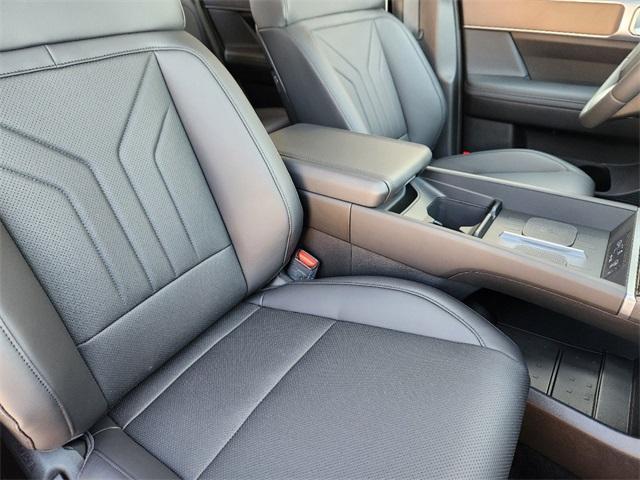 new 2025 Hyundai Santa Fe car, priced at $36,730