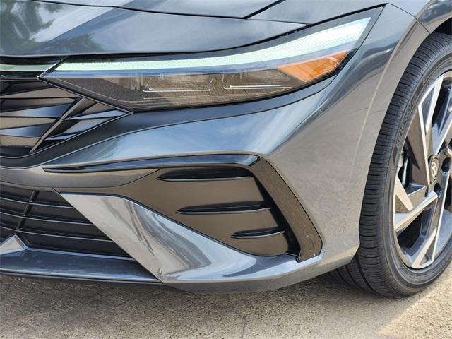 new 2025 Hyundai Elantra car, priced at $26,945