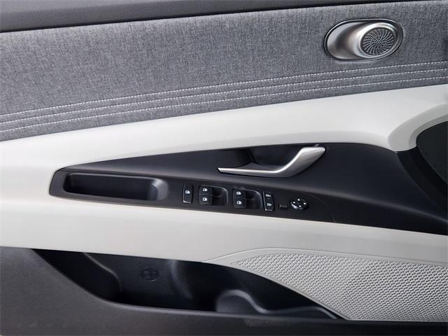 new 2025 Hyundai Elantra car, priced at $26,945