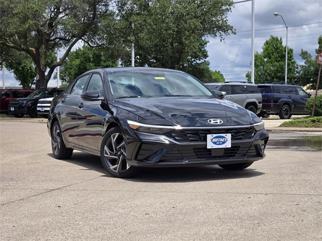 new 2025 Hyundai Elantra car, priced at $27,310