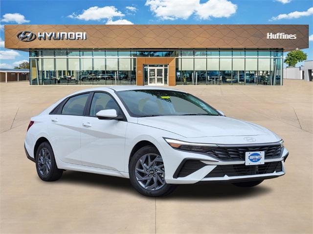 new 2025 Hyundai ELANTRA HEV car, priced at $26,230