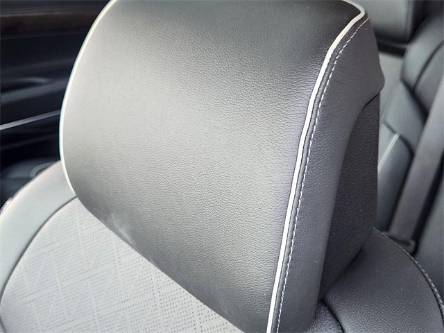 new 2025 Genesis GV80 car, priced at $76,400