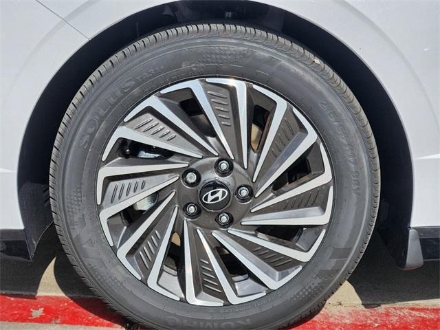 new 2025 Hyundai Sonata Hybrid car, priced at $32,080