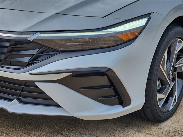 new 2025 Hyundai ELANTRA HEV car, priced at $30,495
