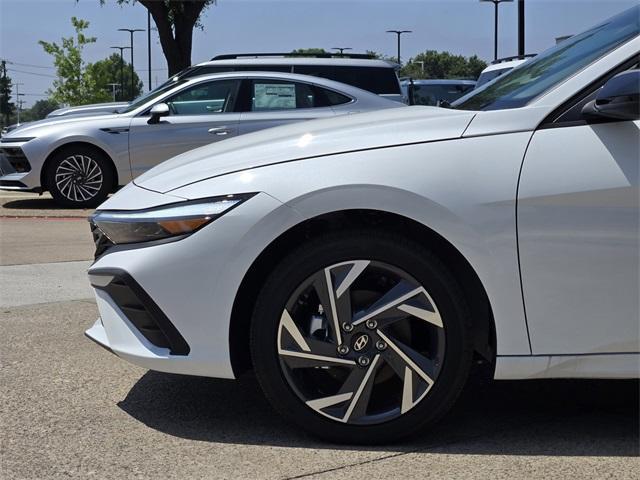 new 2025 Hyundai ELANTRA HEV car, priced at $28,215