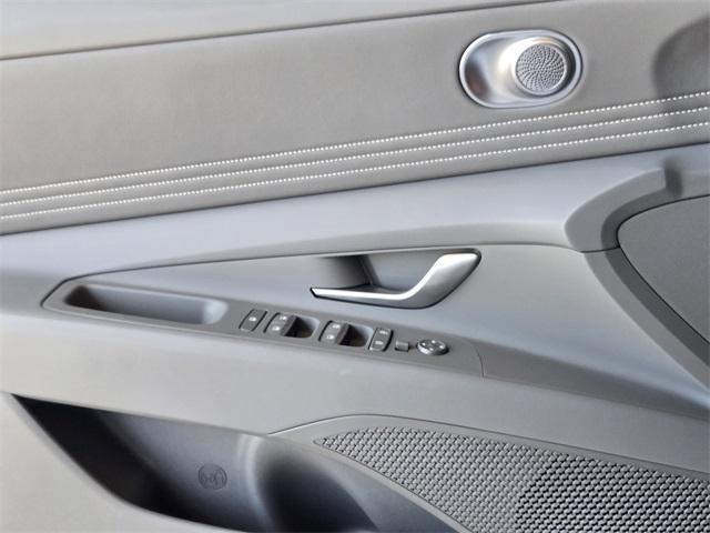 new 2025 Hyundai ELANTRA HEV car, priced at $28,215