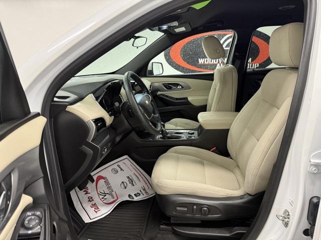 used 2023 Chevrolet Traverse car, priced at $29,729