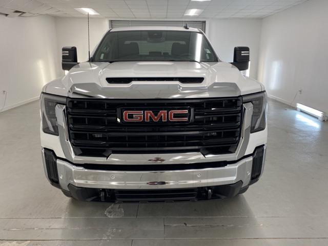 new 2025 GMC Sierra 3500 car, priced at $70,170