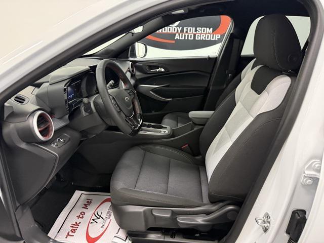 new 2025 Chevrolet Trax car, priced at $24,330