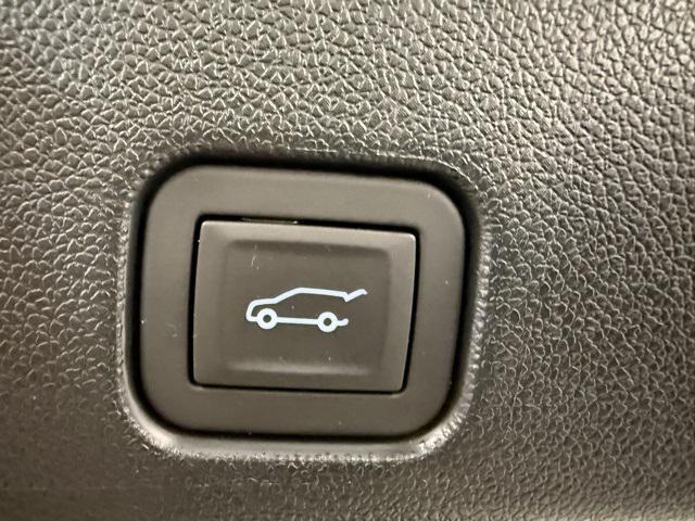 new 2026 Chevrolet Traverse car, priced at $58,970