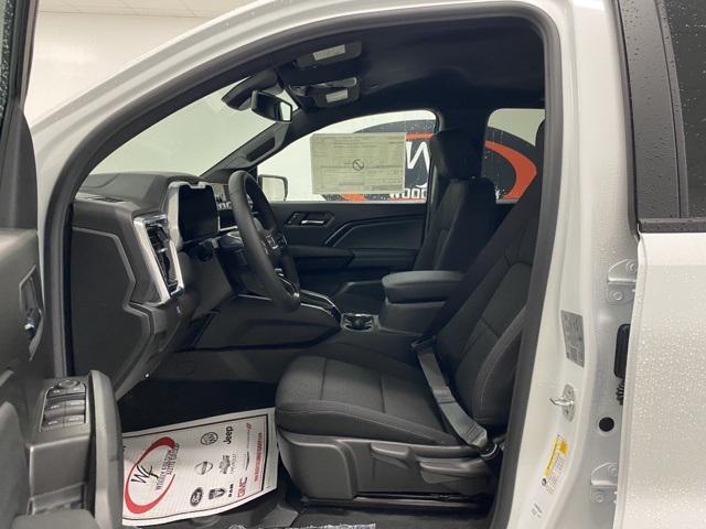 new 2025 GMC Canyon car, priced at $44,054