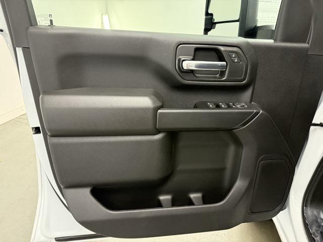 new 2025 GMC Sierra 3500 car, priced at $53,860
