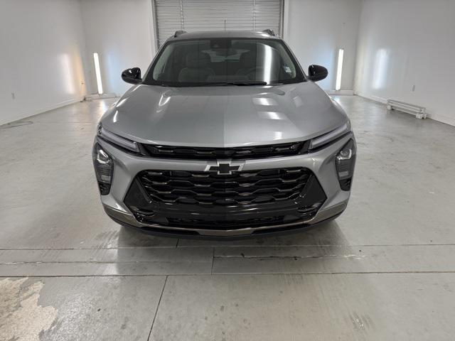 new 2025 Chevrolet Trax car, priced at $26,995