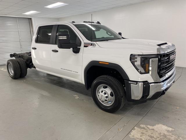 new 2025 GMC Sierra 3500 car, priced at $66,343