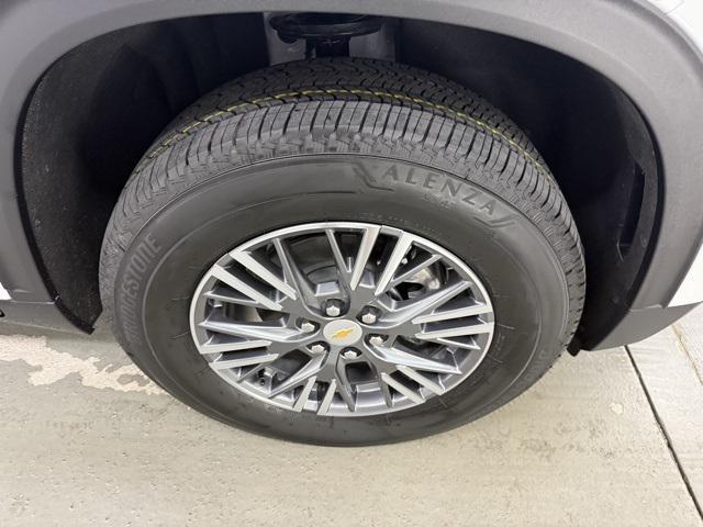 new 2025 Chevrolet Traverse car, priced at $42,985