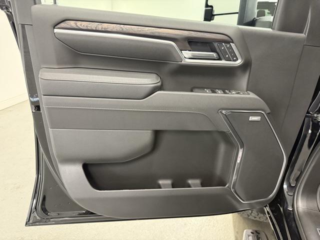 new 2025 GMC Sierra 2500 car, priced at $77,264