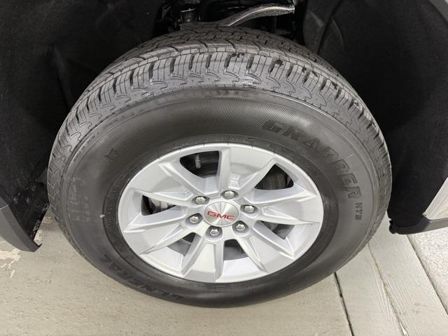 new 2025 GMC Sierra 1500 car, priced at $43,960