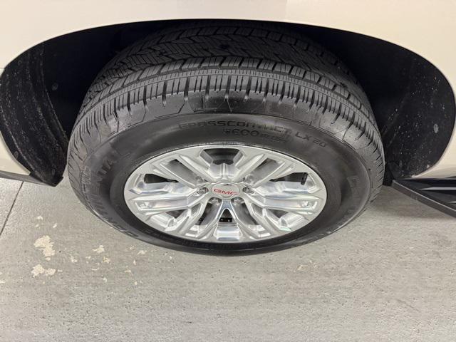 used 2023 GMC Yukon XL car, priced at $46,954