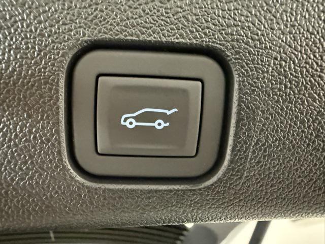 new 2025 GMC Acadia car, priced at $57,660