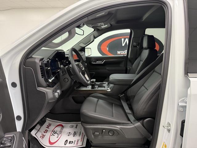 new 2025 GMC Sierra 1500 car, priced at $59,477