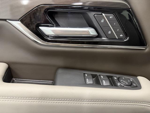 new 2025 GMC Yukon XL car, priced at $72,605